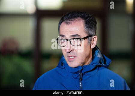 Berlin, Deutschland. Januar 2024. CEM Özdemir (Allianz 90/die Grünen), Bundesminister für Ernährung und Landwirtschaft, gibt eine Pressemitteilung zu den anhaltenden Protesten der Landwirte ab. Als Reaktion auf die Sparpläne der Bundesregierung hatte der Bauernverband eine Aktionswoche mit Kundgebungen und Kundgebungen ab dem 8. Januar 2024 gefordert. Quelle: Hannes P. Albert/dpa/Alamy Live News Stockfoto