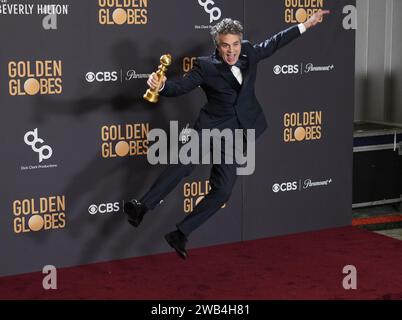 Los Angeles, USA. Januar 2024. Mark Ruffalo, Gewinner des Best Motion Picture - Musical or Comedy Award für „Poor Things“, posiert im Presseraum bei den 81. Jährlichen Golden Globe Awards, die am Sonntag, 7. Januar 2024, im Beverly Hilton in Beverly Hills, KALIFORNIEN, stattfinden. (Foto: Sthanlee B. Mirador/SIPA USA) Credit: SIPA USA/Alamy Live News Stockfoto