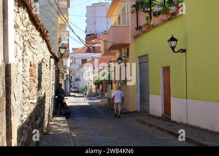 11. September 2023: Elbasan in Albanien: Hektik in den Straßen des Stadtzentrums Stockfoto