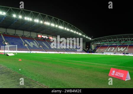 Wigan, Großbritannien. Januar 2024. Im Stadion vor dem dritten Rundenspiel des Emirates FA Cup Wigan Athletic gegen Manchester United im DW Stadium, Wigan, Vereinigtes Königreich, 8. Januar 2024 (Foto: Conor Molloy/News Images) in Wigan, Vereinigtes Königreich am 2024. (Foto: Conor Molloy/News Images/SIPA USA) Credit: SIPA USA/Alamy Live News Stockfoto