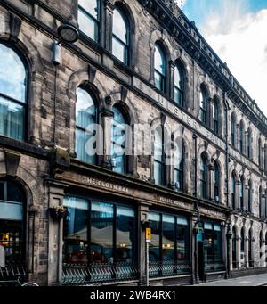 Der Cloth Ear Gastro Pub in Belfast, Nordirland, befindet sich im Cathedral Quarter in einem ehemaligen Ulster Bank Building. Stockfoto