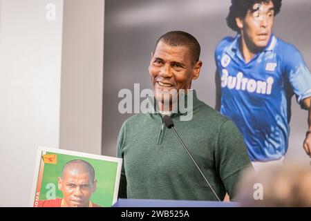 International Broadcasting Center - Serie A, Lissone (Mailand), Italien, 08. Januar 2024, Aldair während der Präsentation des Fotoalbums der Panini-Fußballer in Serie A - News Credit: Live Media Publishing Group/Alamy Live News Stockfoto