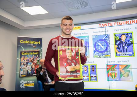 International Broadcasting Center - Serie A, Lissone (Mailand), Italien, 08. Januar 2024, Alessando Buongiorno während der Präsentation des Fotoalbums der Panini-Fußballer in Serie A - News Credit: Live Media Publishing Group/Alamy Live News Stockfoto