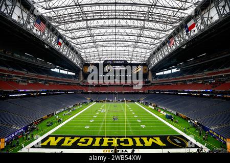 Houston, TX, USA. Januar 2024. Im Stadion vor dem College Football Playoff National Championship Spiel zwischen den Michigan Wolverines und den Washington Huskies im NRG Stadium in Houston, Texas. Darren Lee/CSM/Alamy Live News Stockfoto