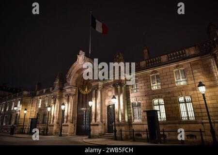 Paris, Frankreich. Januar 2024. Dieses Foto zeigt den Elysee-Palast in Paris am 8. Januar 2024. Foto: Firas Abdullah/ABACAPRESS.COM Credit: Abaca Press/Alamy Live News Stockfoto