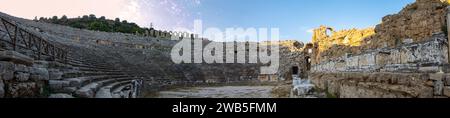 Perge Theatre Panorama Stockfoto