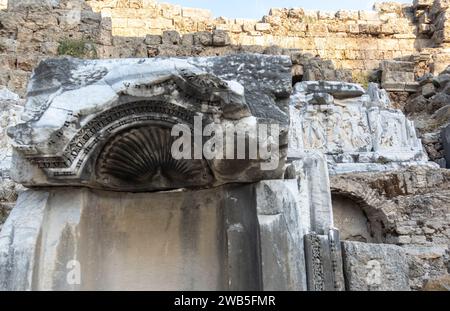 Perge Theater skulpturale Details bis zum Relief Stockfoto