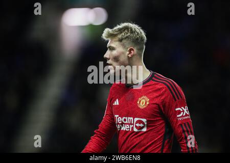 Wigan, Großbritannien. Januar 2024. Manchester United Stürmer Rasmus Hojlund (11) während des Spiels Wigan Athletic FC gegen Manchester United Emirates FA Cup 3. Runde im DW Stadium, Wigan, England, Vereinigtes Königreich am 8. Januar 2024 Credit: Every Second Media/Alamy Live News Stockfoto