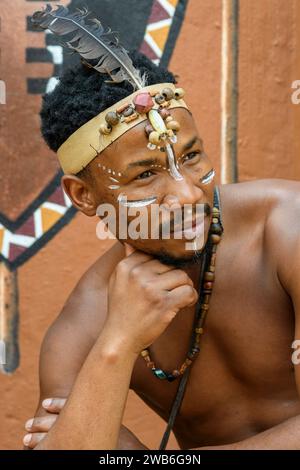 Männlicher Erwachsener, Lesedi Cultural Village, Lanseria, Gauteng, Südafrika Stockfoto