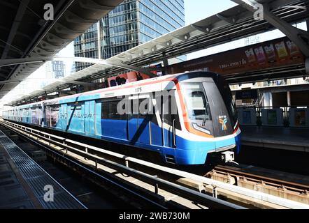 Der BTS Skytrain in Bangkok, Thailand. Stockfoto