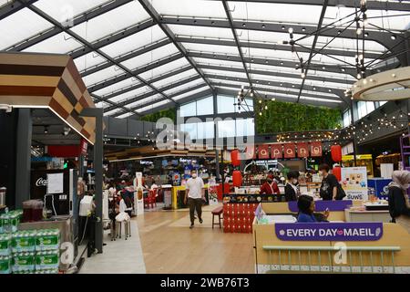 Der Food Court im obersten Stockwerk des Siam Center Shopping Mall in Bangkok, Thailand. Stockfoto