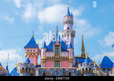 Sleeping Beauty Castle im Disneyland Park in Anaheim, Kalifornien, USA. Stockfoto