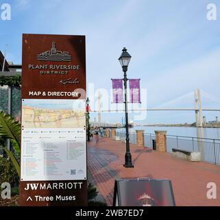 Karte und Verzeichnis des Plant Riverside District im historischen Stadtzentrum von Savannah, Georgia; Unterhaltungsangebote, Restaurants und Einkaufsmöglichkeiten. Stockfoto