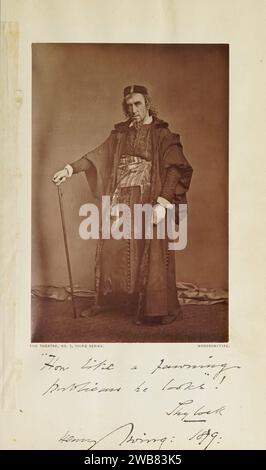 Henry Irving als Shylock, CA. 1879: Sir Henry Irving als Shylock in The Merchant of Venice aus dem Buch THE THEATRE A Monthly Review THE DRAMA, MUSIC, AND THE FINE ARTS. HERAUSGEGEBEN VON CLEMENT SCOTT. JANUAR bis JUNI 1880. Veröffentlicht in LONDON von CHARLES DICKENS & EVANS, 26, WELLINGTON STREET. Stockfoto