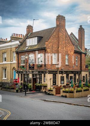 Äußere des Dacre Arms Traditional London Pub in Blackheath, London, Großbritannien. Stockfoto