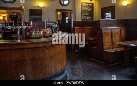 The Duke Art Deco Pub in London, Großbritannien Stockfoto