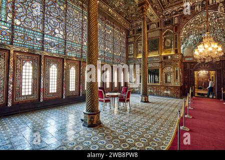 Innenansicht des Windcatcher Building (Emarat e Badgir) im Golestan Palace, UNESCO-Weltkulturerbe. Teheran, Iran. Stockfoto