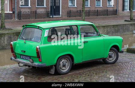 Franeker, Niederlande, 06.01.2024, Classic Car Trabant 601 K ab 1973 in grüner Farbe Stockfoto