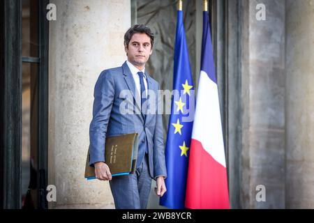 Paris, Frankreich. November 2023. © PHOTOPQR/LE PARISIEN/Fred Dugit ; Paris ; 22/11/2023 ; Poltique Paris (VIIIe), le 22 novembre 2023 Conseil des ministres Gabriel Attal Ministre de l'éducation nationale et de la Jeunesse Photo LP/Fred Dugit Credit: MAXPPP/Alamy Live News Stockfoto