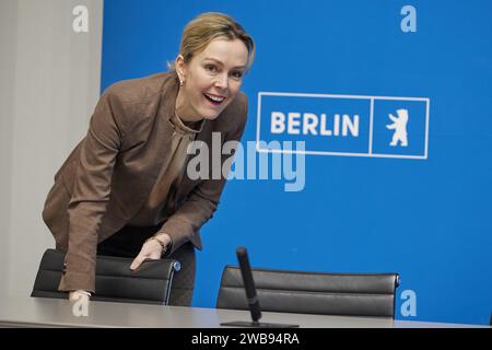 Berlin, Deutschland. Januar 2024. Manja Schreiner (CDU), Senatorin für Verkehr, spricht auf einer Pressekonferenz nach der Berliner Senatsversammlung. Quelle: Jörg Carstensen/dpa/Alamy Live News Stockfoto