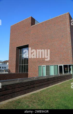 HERNE, DEUTSCHLAND - 17. SEPTEMBER 2020: Museum für Archäologie in der Innenstadt von Herne. Es ist die 21. Größte Stadt des Landes Nordrhein-Westfalen. Stockfoto