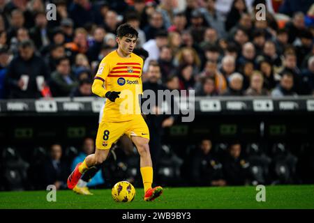 Pedri, spanischer Spieler des FC Barcelona in Aktion während eines Ligaspiels im Stadion Mestalla in Valencia. Stockfoto