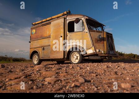 Der klassische Citreon-H-Van ist ein Rattenlook Stockfoto