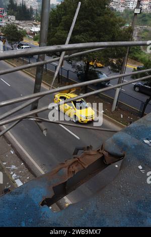 ATENTADO-PASO-PEATONAL-TREBOL Quito, Martes 9 de enero del 2024 Puente peatonal que sufrio un atentado con explosivos en el sector del TrÃ bol Via al Valle de los Chillos, Centro Oriente de la ciudad de Quito. Fotos:Rolando Enriquez/API Quito Pichincha Ecuador CLJ-ATENTADO-PASO-PEATONAL-TREBOL-d0f437c3cd93593832710bbdeb72a434 *** ACHTUNG ATENTADO PASO PEATONAL TREBOL Quito, Dienstag, 9. Januar 2024 Fußgängerbrücke, die einen Sprengstoffangriff im Sektor von TrÃ bol, Valle Chillos erlitt Zentrum östlich der Stadt Quito Fotos Rolando Enriquez API Quito Pichincha Ecuador CL Stockfoto