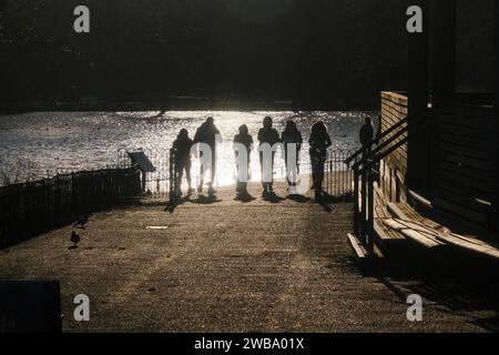 St James's Park, London, Großbritannien. Januar 2024. Wetter in Großbritannien: Kalter und sonniger Tag in London. Quelle: Matthew Chattle/Alamy Live News Stockfoto