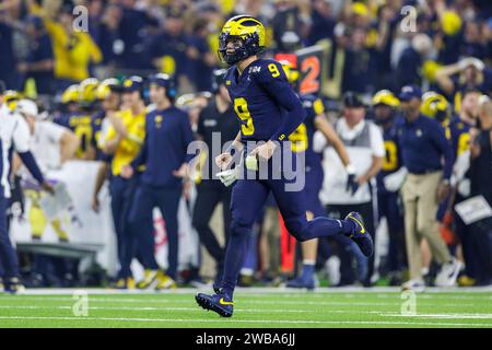 8. Januar 2024: Michigan Quarterback J.J. McCarthy (9) während der College Football Playoff National Championship-Action zwischen den Washington Huskies und den Michigan Wolverines im NRG Stadium in Houston, Texas. John Mersits/CSM Stockfoto