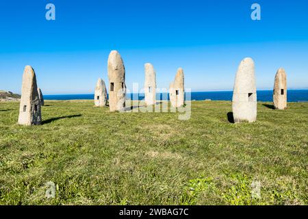 Monument der Menhirs in La Coruna, Spanien. Hochwertige Fotos Stockfoto