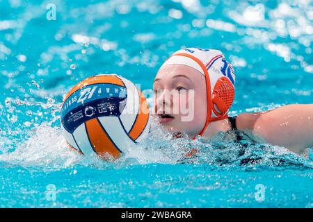 Eindhoven, Niederlande. Januar 2024. EINDHOVEN, NIEDERLANDE - 9. JANUAR: Lola Moolhuijzen aus den Niederlanden während des Wasserpolo-Europameisterschaftsspiels der Frauen 2024 zwischen den Niederlanden und Großbritannien im Pieter van den Hoogenband Zwemstadion am 9. Januar 2024 in Eindhoven, Niederlande. (Foto: Joris Verwijst/BSR Agency) Credit: BSR Agency/Alamy Live News Stockfoto