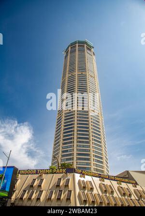 Penang, Malaysia - 20.-2023-der tun Abdul Razak Complex ist ein Komplex im CBD von George Town. Das Top Office Tower ist das höchste Gebäude Stockfoto