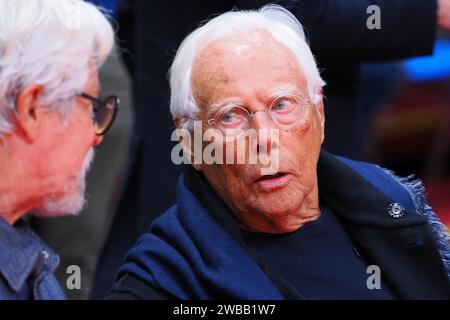 Mailand, Italien. Januar 2024. Giorgio Armani, Inhaber der EA7 Emporio Armani Olimpia Milano während der EA7 Emporio Armani Milano vs Alba Berlin, Basketball Euroleague Spiel in Mailand, Italien, 09. Januar 2024 Credit: Independent Photo Agency/Alamy Live News Stockfoto