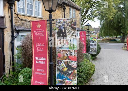 Das Cotswold Motoring Museum and Toy Collection in Bourton on the Water, The Cotswolds, Gloucestershire, UK, 2023 Stockfoto