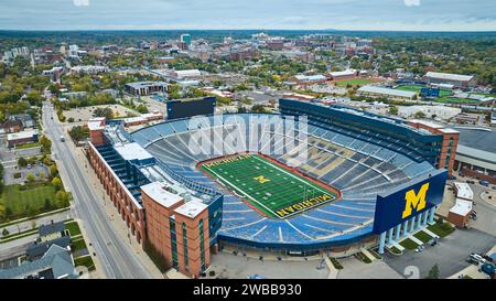 Luftaufnahme des leeren Michigan Stadions in Ann Arbor Stockfoto