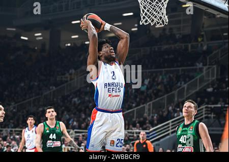 Athen, Griechenland. Januar 2024. 25 Dan Oturu von Anadolu Efes Istanbul spielt am 9. Januar 2024 während des Spiels zwischen Panathinaikos AKTOR Athen und Anadolu Efes Istanbul in der OAKA Altion Arena in Athen, Griechenland. Quelle: Unabhängige Fotoagentur/Alamy Live News Stockfoto