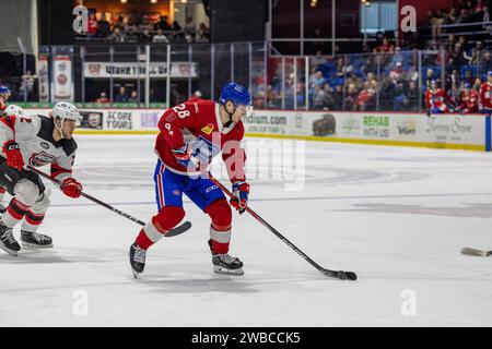 7. Januar 2024: Laval Rocket Stürmer Lias Andersson (28) skatet in der ersten Periode gegen die Utica Comets. Die Utica Comets veranstalteten die Laval Rocket in einem Spiel der American Hockey League im Adirondack Bank Center in Utica, New York. (Jonathan Tenca/CSM) Stockfoto