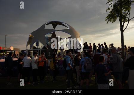 ISTANBUL, TURKIYE - 09. JUNI 2023: Pokal im Champions League Final Festival Area Stockfoto