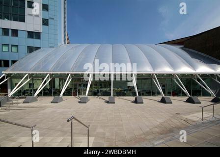 Bradford University Atrium, West Yorkshire, Nordengland, Großbritannien Stockfoto