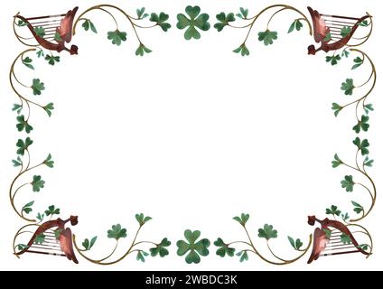 Gestell aus Kleebrügen mit Keltenharfen. Dekoration für St.. Patrick's Day. Isolierte Aquarellillustration auf weißem Hintergrund. Clipart Stockfoto