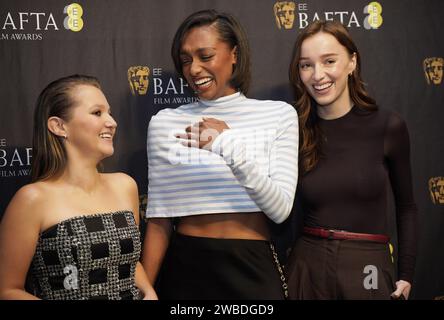 (Links-rechts) Mia McKenna-Bruce, Sophie Wilde und Phoebe Dynevor beim BAFTA EE Rising Star Award 2023 Nominees im Savoy, Strand, London. Bilddatum: Mittwoch, 10. Januar 2024. Stockfoto