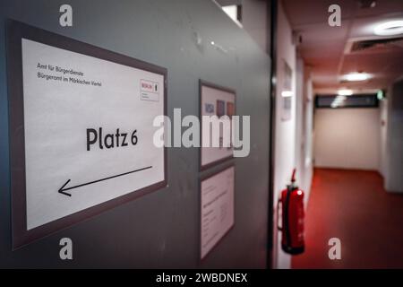 Berlin Reinickendorf nichts los im Bürgeramt Reinickendorf / Märkisches Viertel - 10.01.2024 Berlin *** Berlin Reinickendorf nichts los im Bürgeramt Reinickendorf Märkisches Viertel 10 01 2024 Berlin Stockfoto