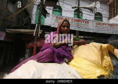 Image ©Lizenzierung an Parsons Media. 01/10/2008. London, Indien. Indien. Der Gewürzmarkt in Delhi. Foto von Andrew Parsons / Parsons Media Stockfoto