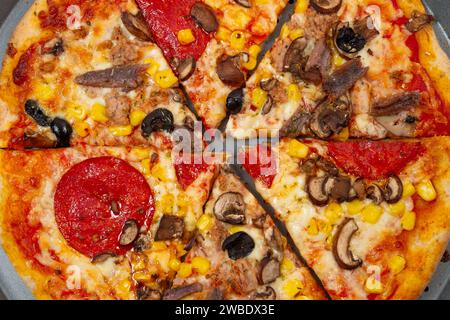 Pizzascheiben, Nahaufnahme Stockfoto