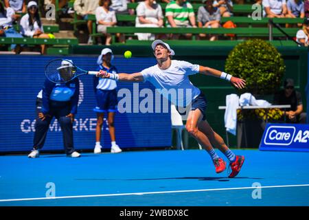 Melbourne, Australien. Januar 2024. Marc Polmans aus Australien wurde während des ersten Spiels des Care Wellness Kooyong Classic Tennis Turniers gegen den 4. Jannik Sinner aus Italien im Kooyong Lawn Tennis Club in Aktion gesehen. Sinner erzielte einen bequemen Sieg, 6:4, 6:0. (Foto: Alexander Bogatyrev/SOPA Images/SIPA USA) Credit: SIPA USA/Alamy Live News Stockfoto