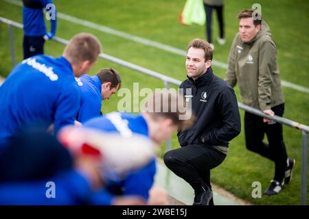 Oliva, Spanien. Januar 2024. Gents körperlicher Trainer Stijn Matthys und Gents Arzt Jens de Decker wurden am Mittwoch, den 10. Januar 2024 in Oliva, Spanien, während des Wintertrainings der belgischen Fußballmannschaft KAA Gent, dargestellt. BELGA FOTO JASPER JACOBS Credit: Belga News Agency/Alamy Live News Stockfoto