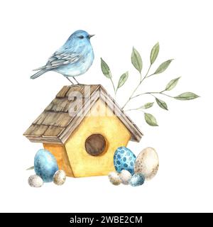 Aquarell Ostern Illustration mit blauem Vogel, gelbem Haus, Ostereiern und grünem Zweig. Handgezeichnete Illustration auf isoliertem Hintergrund zur Begrüßung Stockfoto