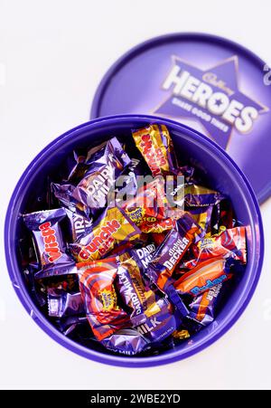 Eine Schachtel Cadbury Heroes Süßigkeiten Stockfoto