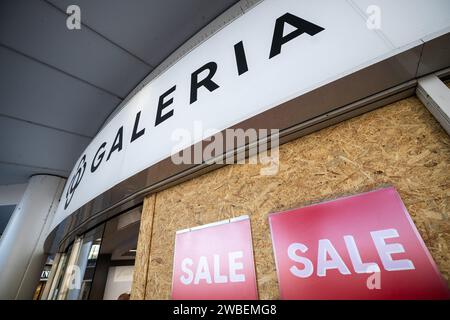 Kassel, 10. Januar 2023, Kaufhauskette Galeria Karstadt Kaufhof hat zum dritten Mal seit Mai 2020 Konkurs angemeldet, Schließung des Kaufhauses in Kassel ist derzeit ausgeschlossen, aber die Mitarbeiter sind immer noch unzufrieden, Credit: Karsten Socher Fotografie/Alamy Live News Stockfoto